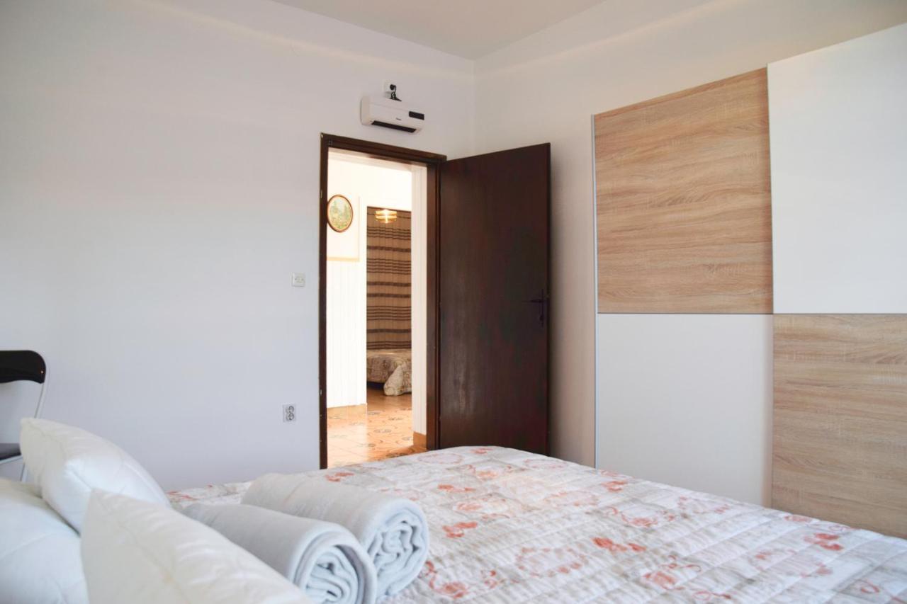 מאלינסקה Apartments Margareta & Ena מראה חיצוני תמונה
